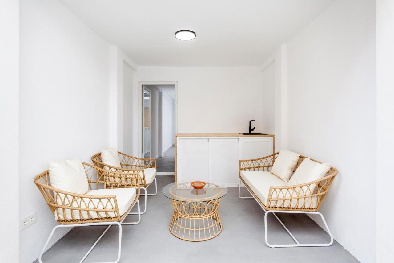 Three Floor House With Terrace Villa Valencia Exteriör bild