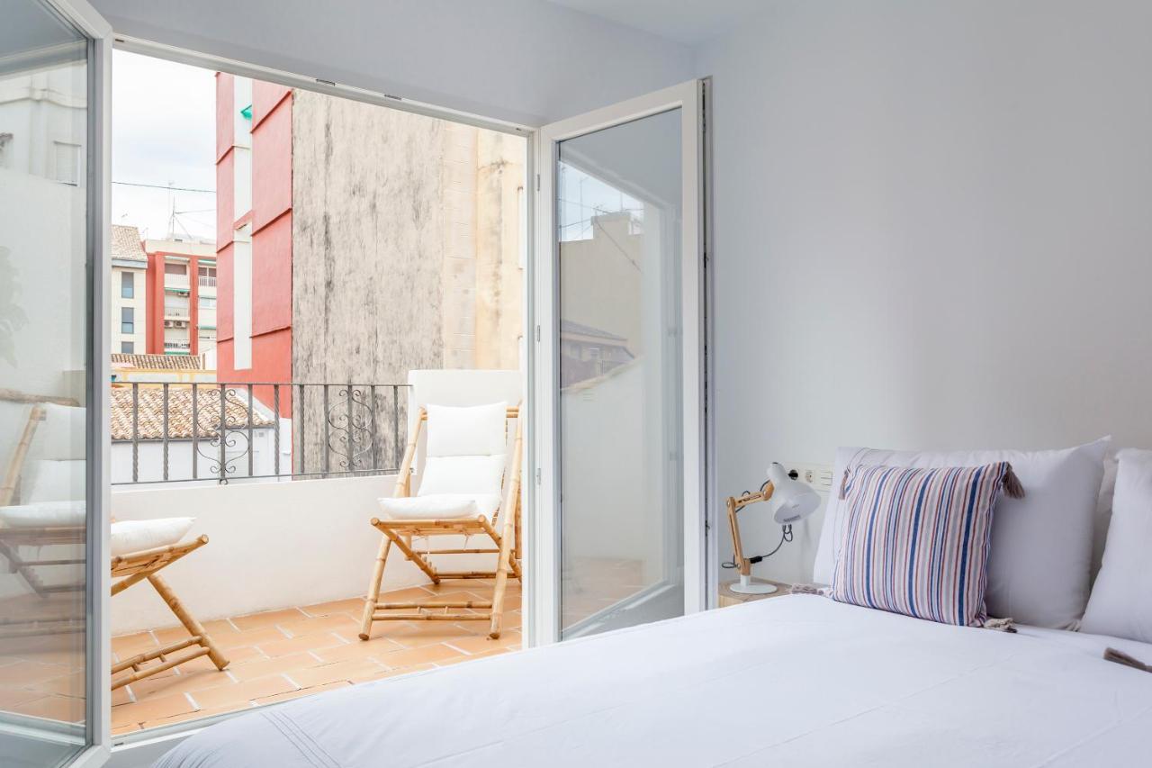 Three Floor House With Terrace Villa Valencia Exteriör bild